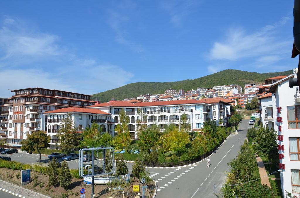 Apartments In Complex Chateau Nessebar Sveti Vlas Extérieur photo