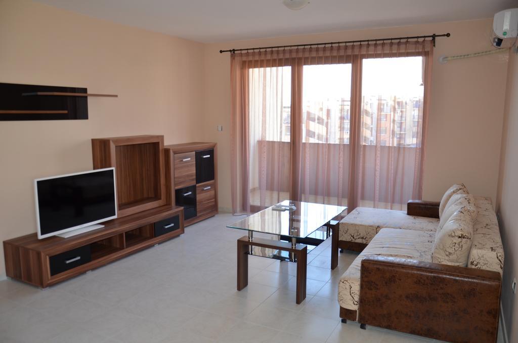 Apartments In Complex Chateau Nessebar Sveti Vlas Extérieur photo