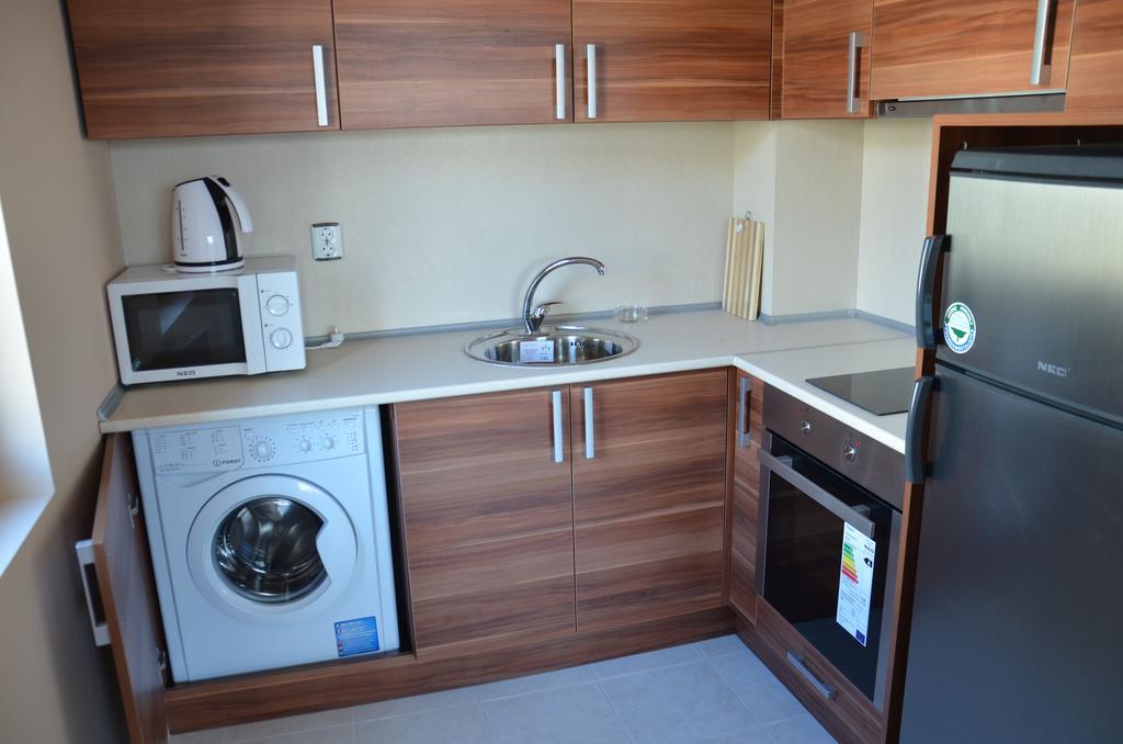 Apartments In Complex Chateau Nessebar Sveti Vlas Extérieur photo