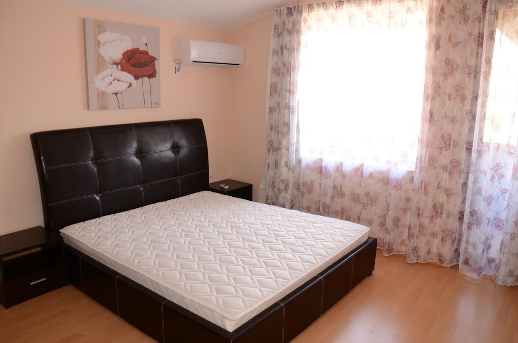 Apartments In Complex Chateau Nessebar Sveti Vlas Extérieur photo