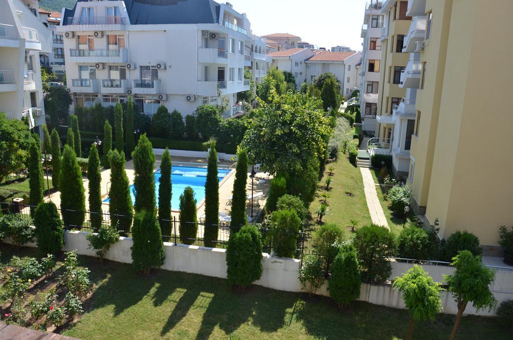 Apartments In Complex Chateau Nessebar Sveti Vlas Extérieur photo