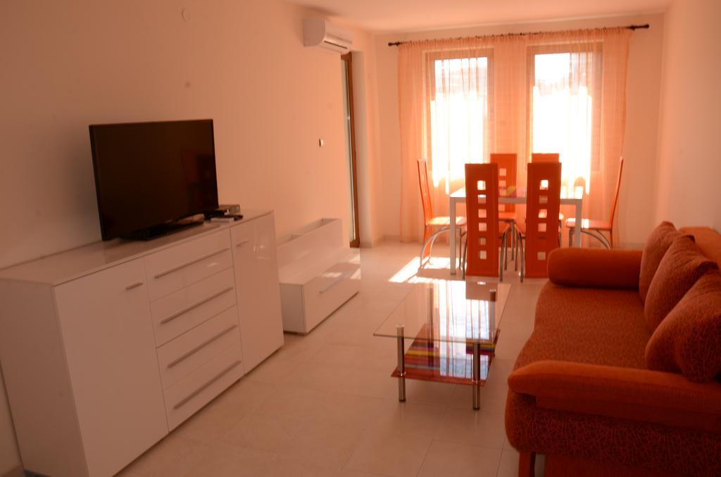 Apartments In Complex Chateau Nessebar Sveti Vlas Extérieur photo