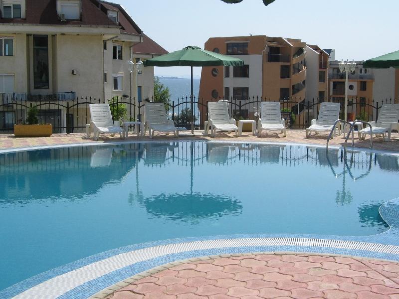 Apartments In Complex Chateau Nessebar Sveti Vlas Extérieur photo