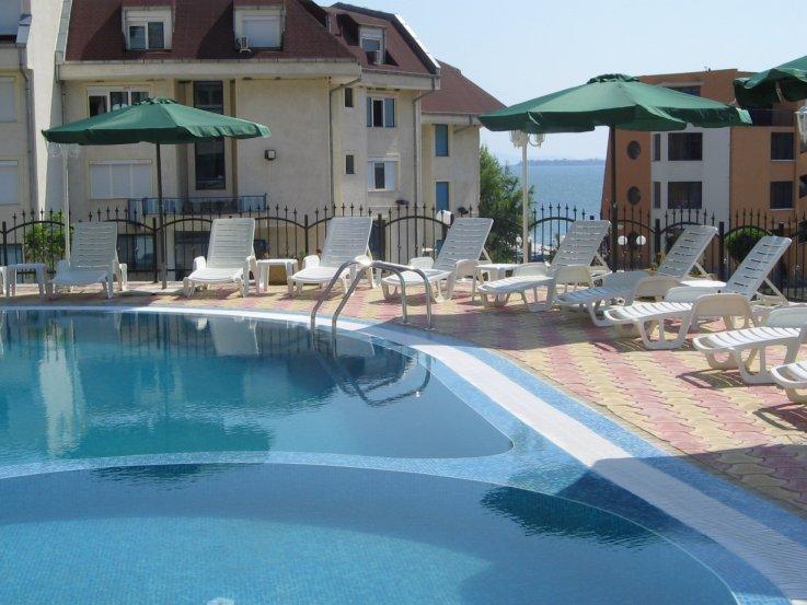 Apartments In Complex Chateau Nessebar Sveti Vlas Extérieur photo